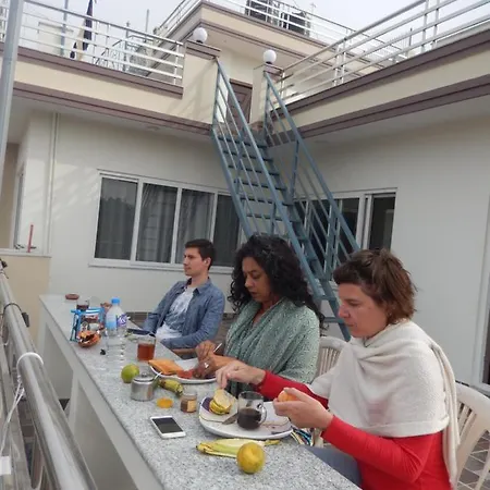 Shine Homestay Famille Francophone - Shine Home And Apartment Kathmandu Exterior photo