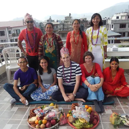 Shine Homestay Famille Francophone - Shine Home And Apartment Kathmandu Exterior photo